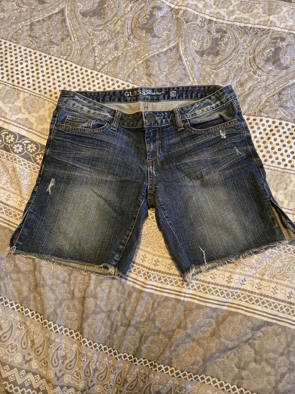 GUESS Blue Distressed Denim Women’s Shorts Size 29